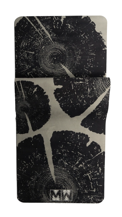 mata do jogi z pieńkami drzew mellow ways